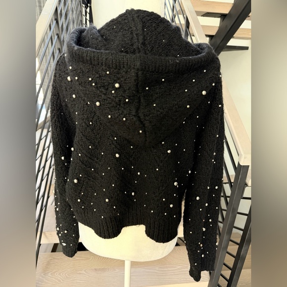 New Super Warm Wool Black Hooded Sweater with Pearl Accents size S - Picture 9 of 10